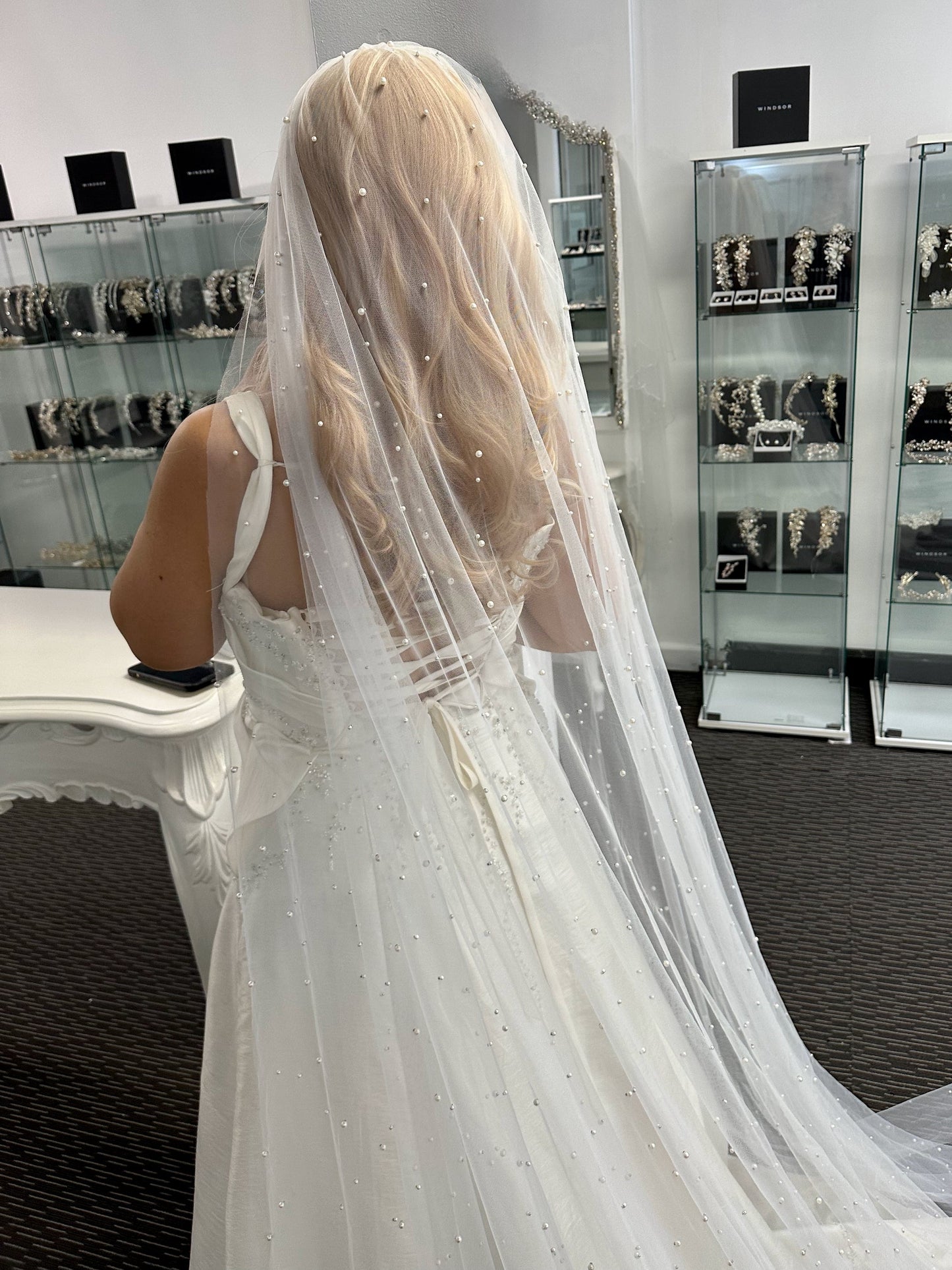 Livvy Veil