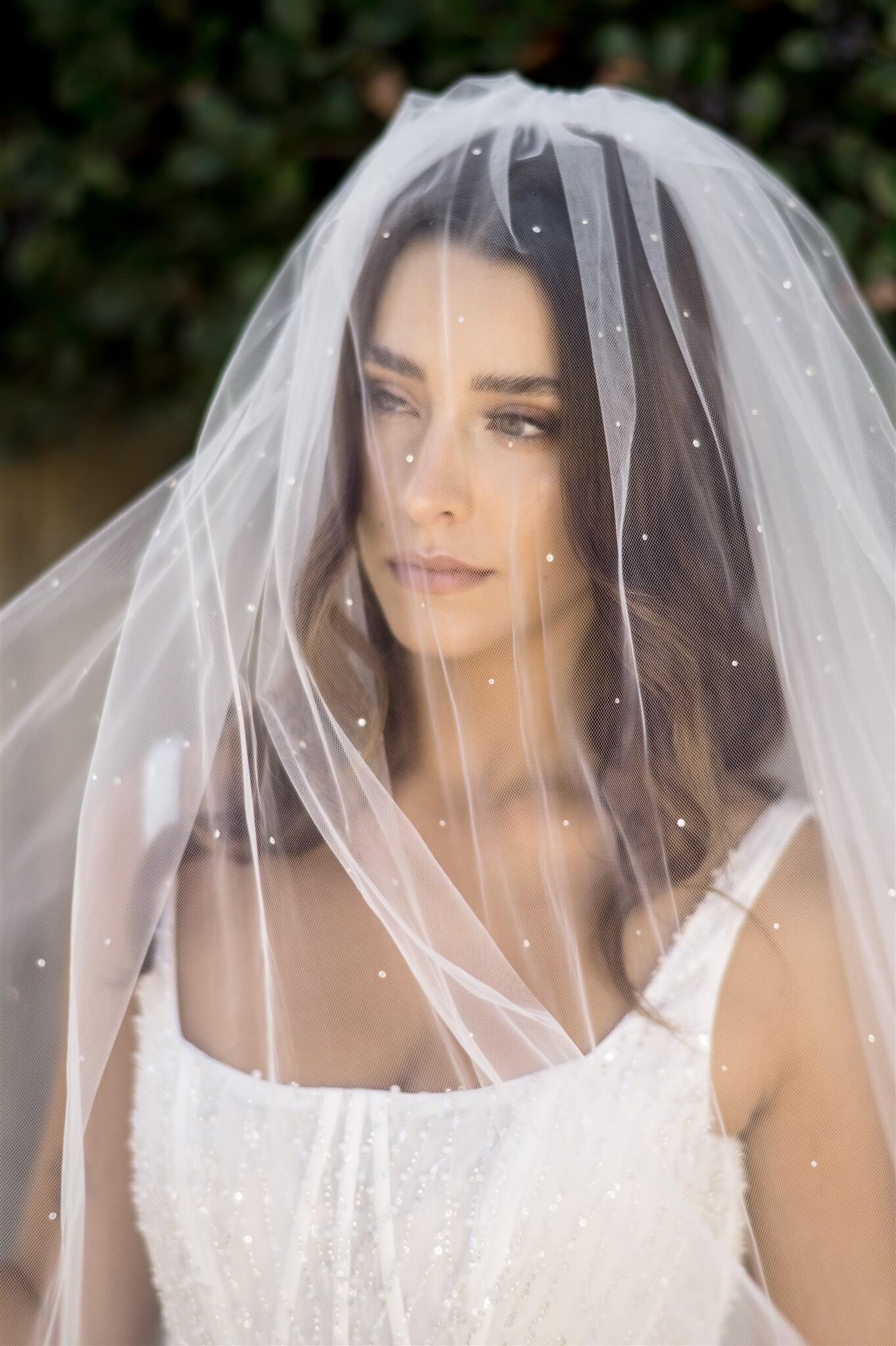 Zara Veil
