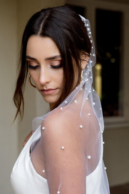 Charlize Veil