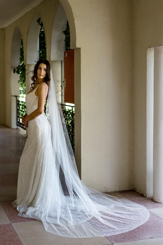 Dame Veil