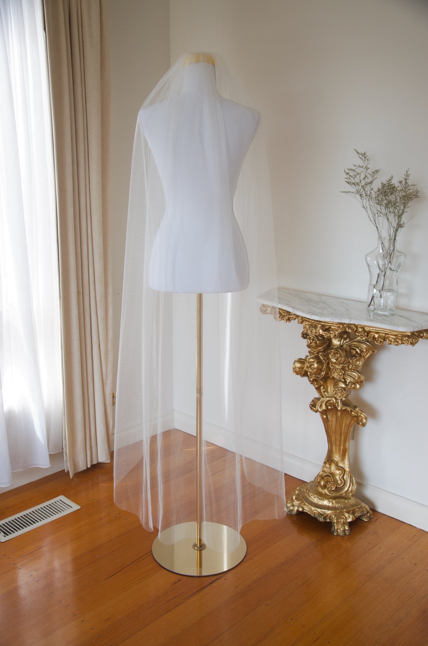 Glimmer Tulle Veil