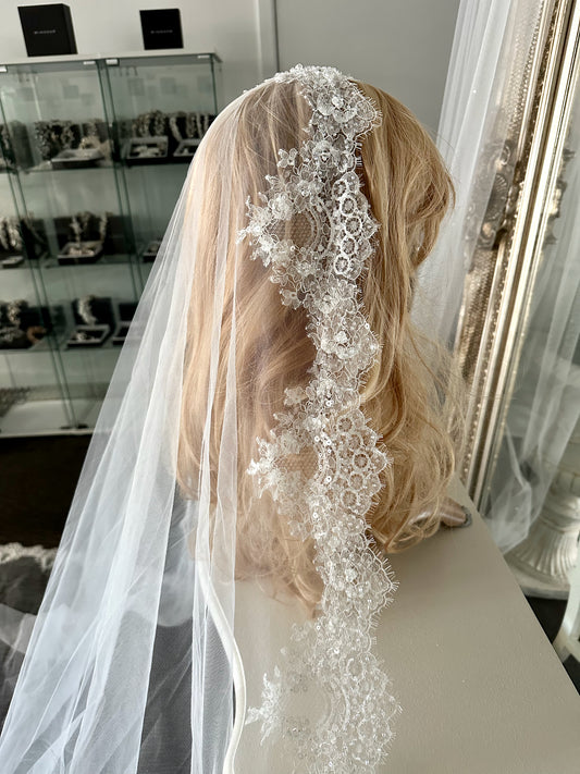 Lacey Veil