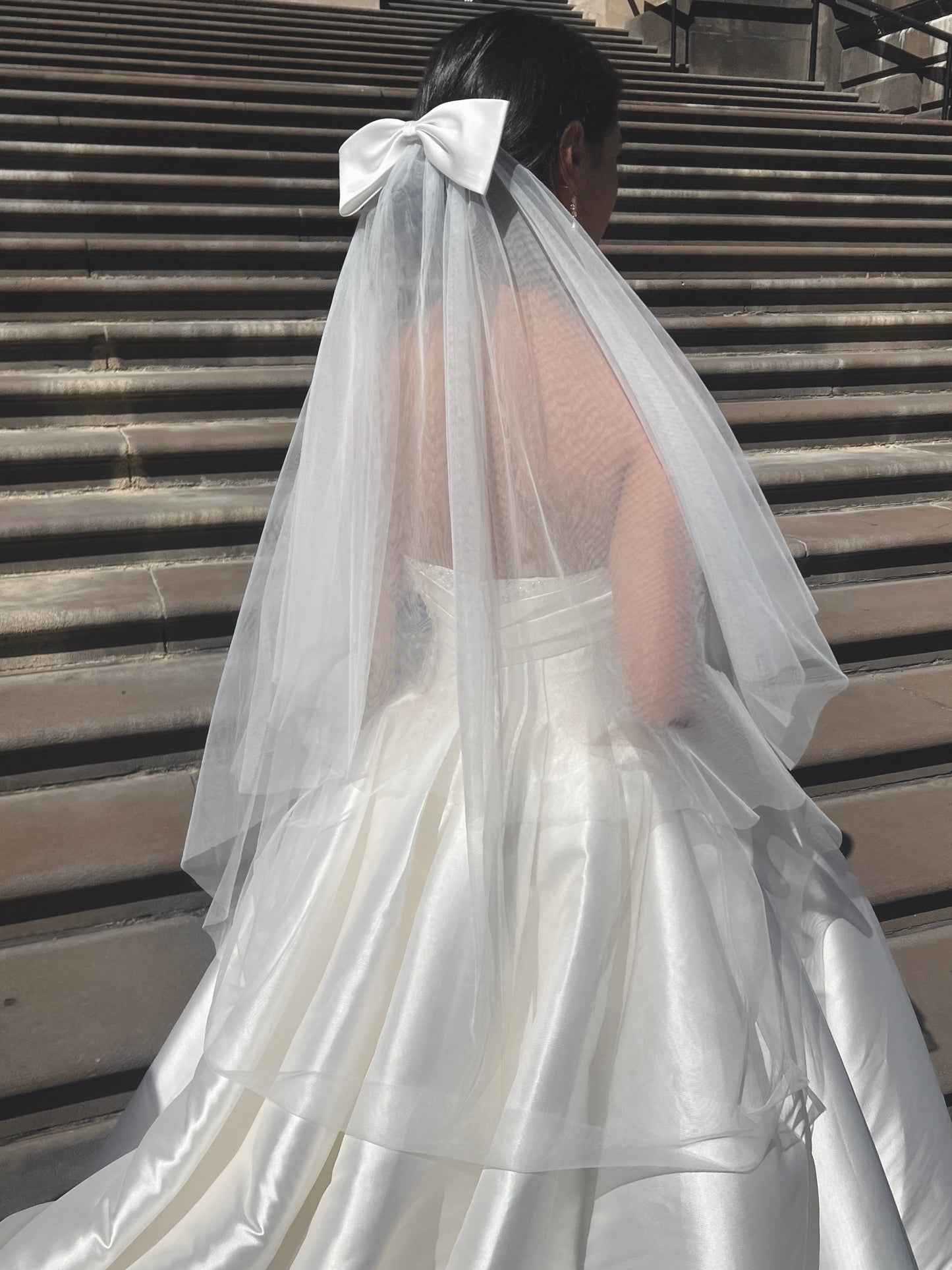 Arianna Bow Veil