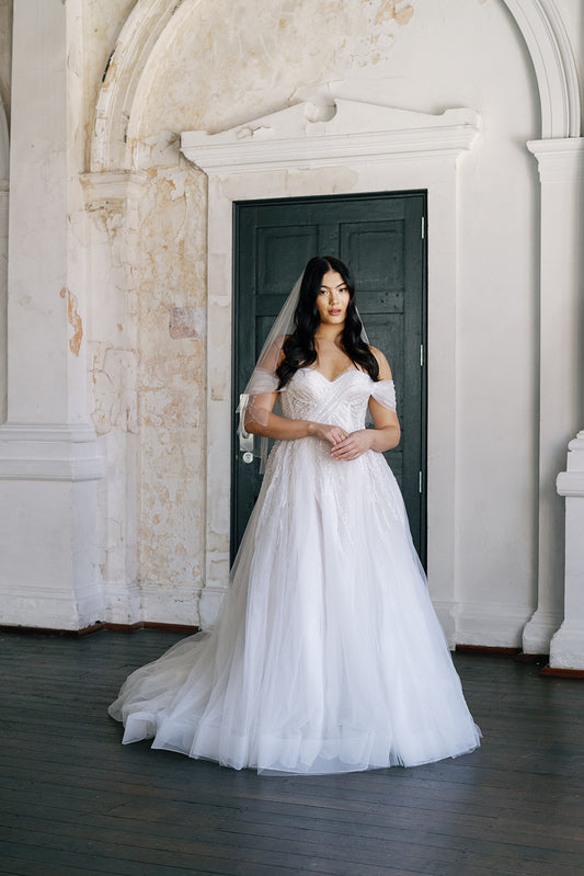 Maddison Veil
