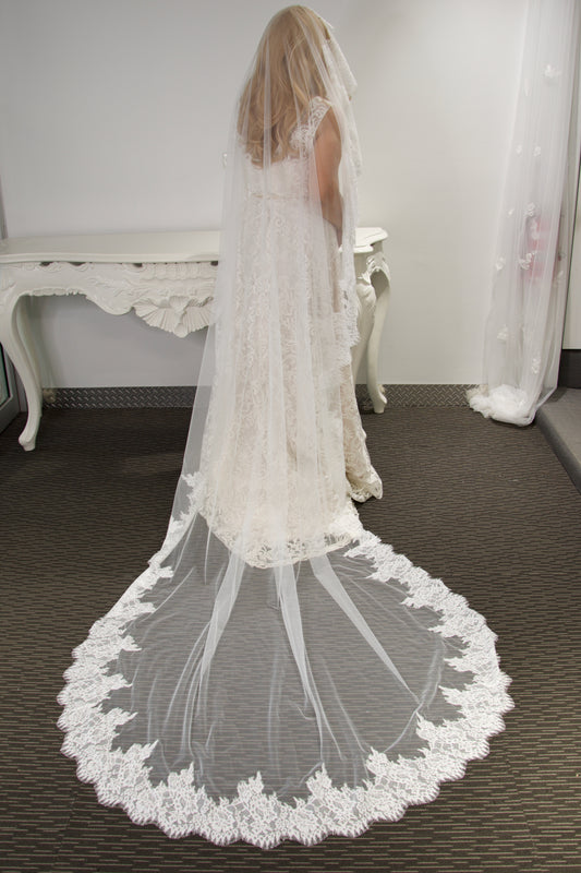 Kay Mantilla Veil